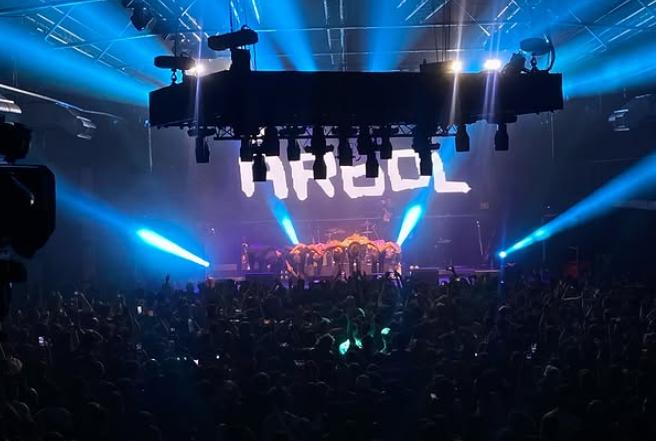 Arbol Gira 30 años